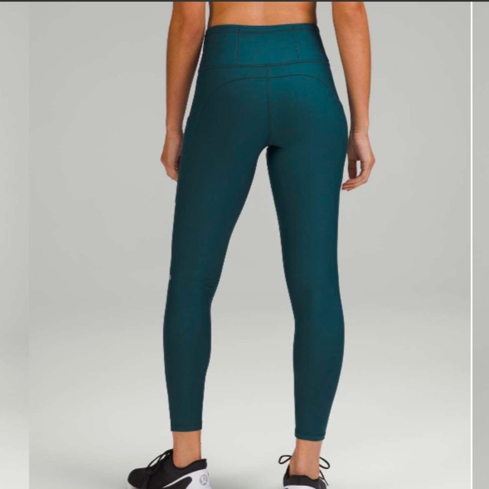 Size 8 Lululemon Fast and Free High-Rise Fleece Tight 28" green Jasper